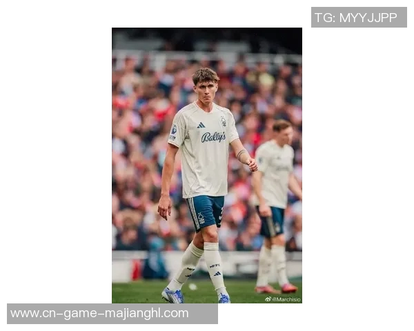 今夏离开尤文的萨沃纳在英超表现出色新援前锋进球数惨淡仅为一球